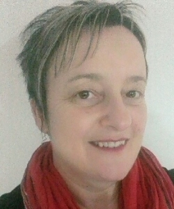 éducatrice spécialisée, praticienne hypnose , intervenante systémique Geneviève Jaumouille